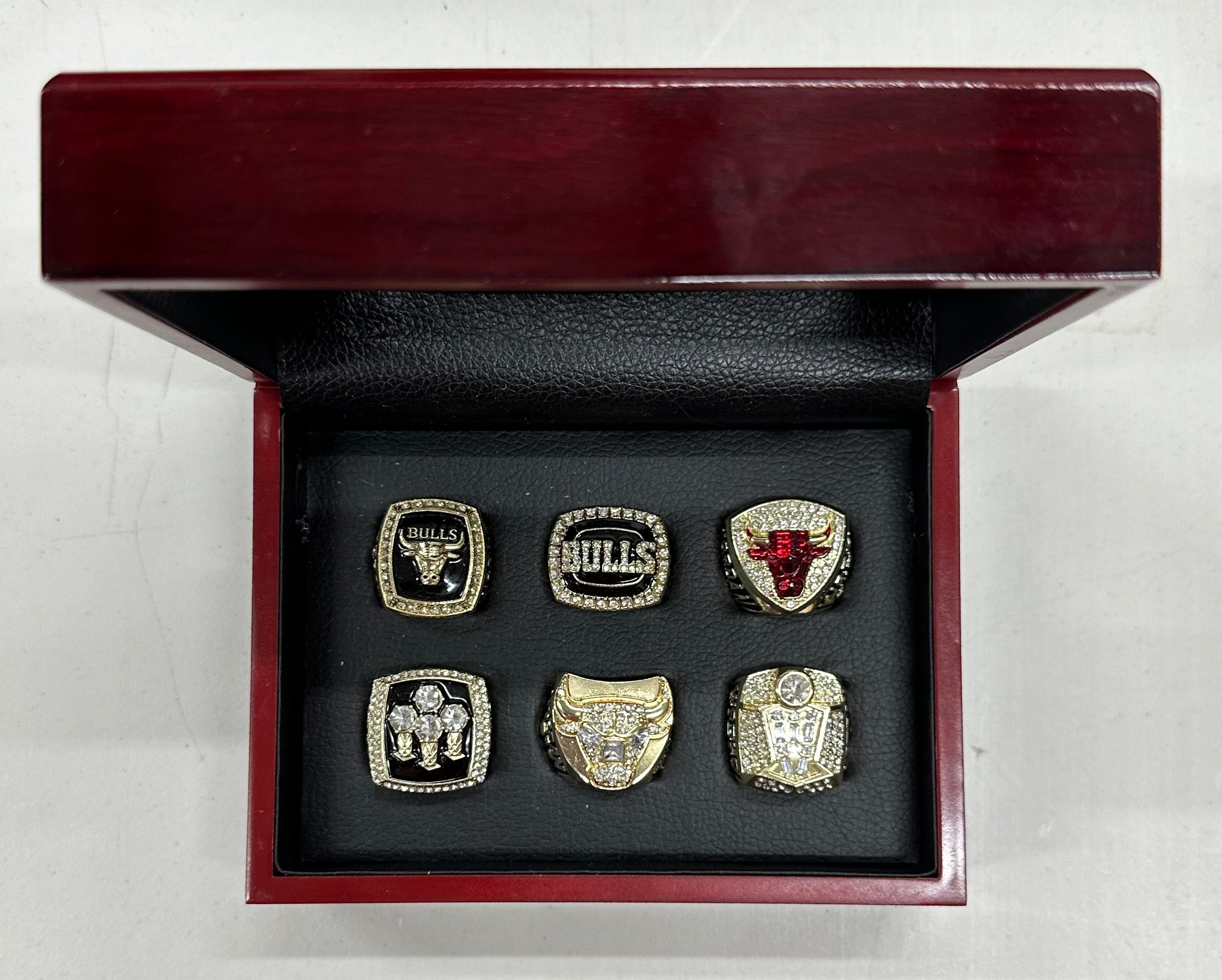Bulls Ring Set